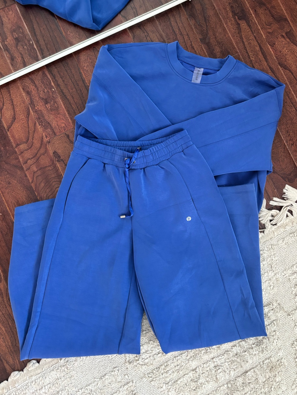 Royal Blue Women’s Sweatpants Set – Classic Crewneck & Drawstring Pants